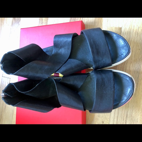 Wishbone Paola Sandals Black size 8 - Picture 3 of 6